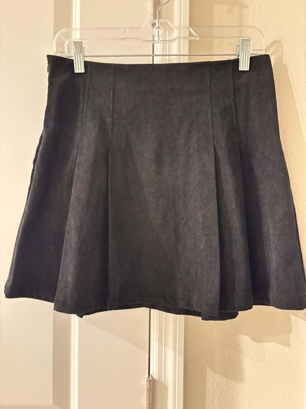 Cider Black Corduroy Pleated Mini Skirt Size M